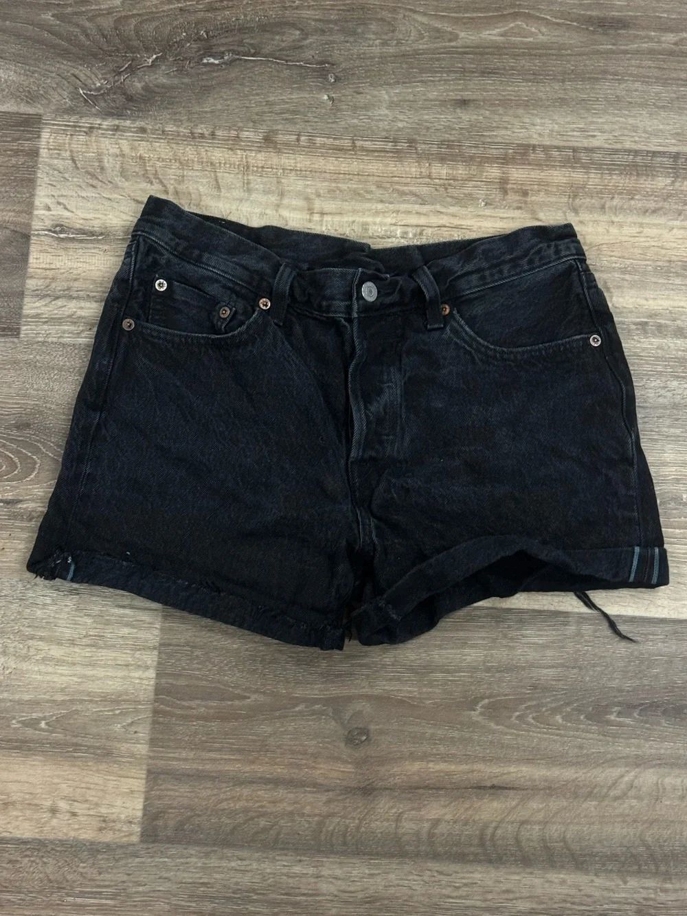 Levi’s 501 Black Cutoff Button Fly Jean Shorts Women’s 29